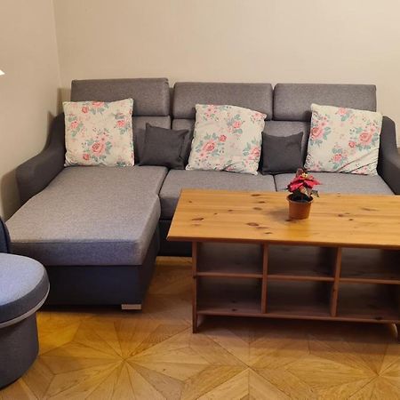 Apartment No 0A Anenska 13 - Stare Mesto Prag Exteriör bild
