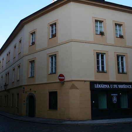 Apartment No 0A Anenska 13 - Stare Mesto Prag Exteriör bild