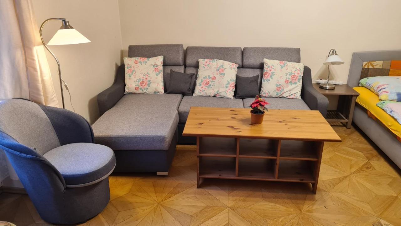 Apartment No 0A Anenska 13 - Stare Mesto Prag Exteriör bild