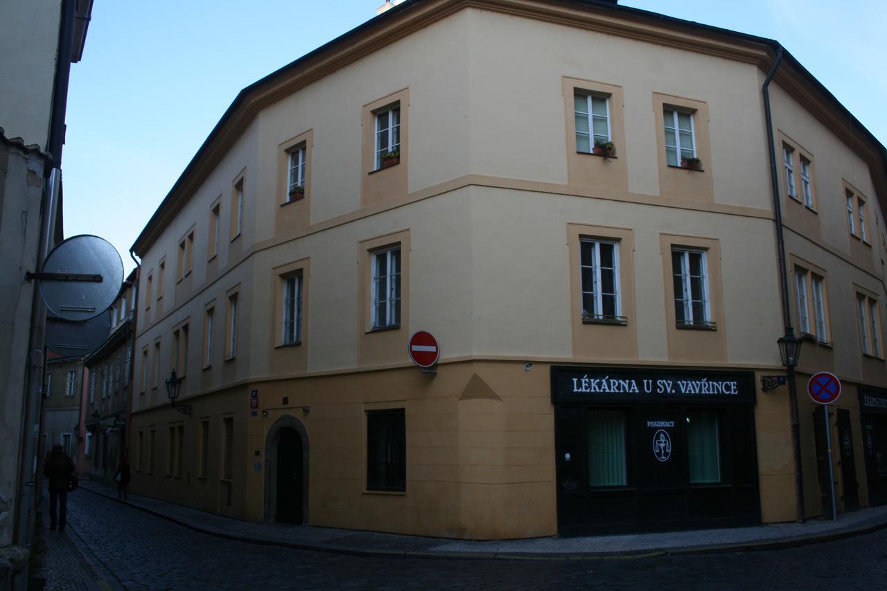 Apartment No 0A Anenska 13 - Stare Mesto Prag Exteriör bild